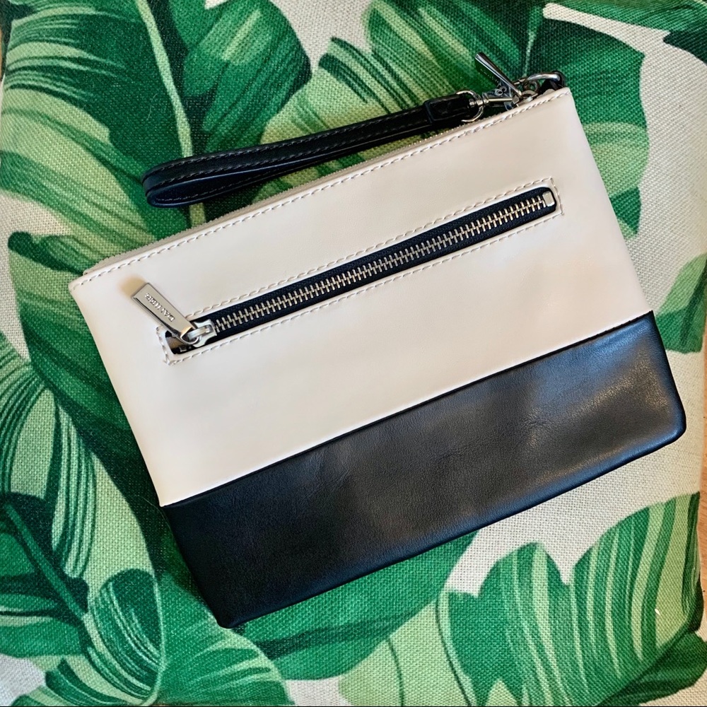 NWOT Danier Leather Clutch w Wristlet (optional)